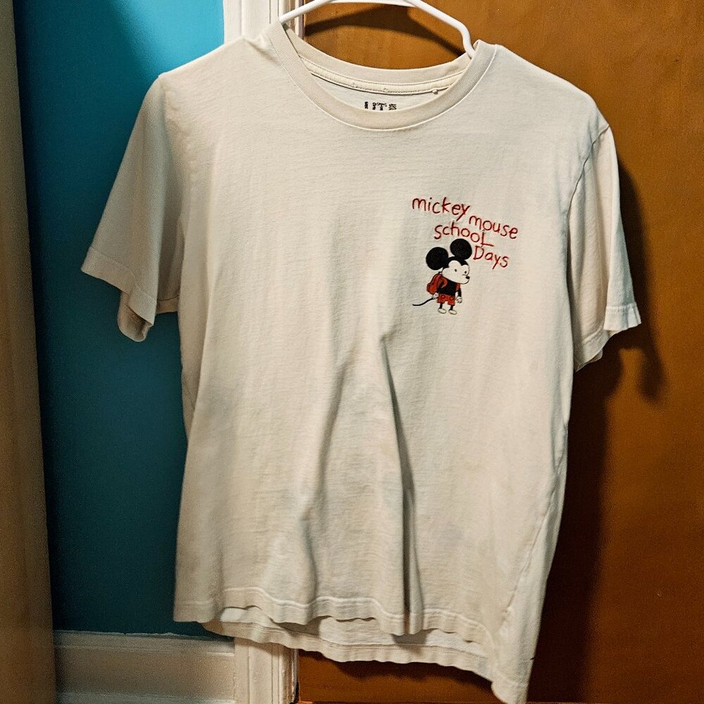 UNIQLO - Mickey Mouse T-Shirt (Medium)